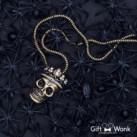 Scary Halloween Gifts for Girlfriends 141 Halloween Gifts for Girlfriends - Skull Halloween Necklace
