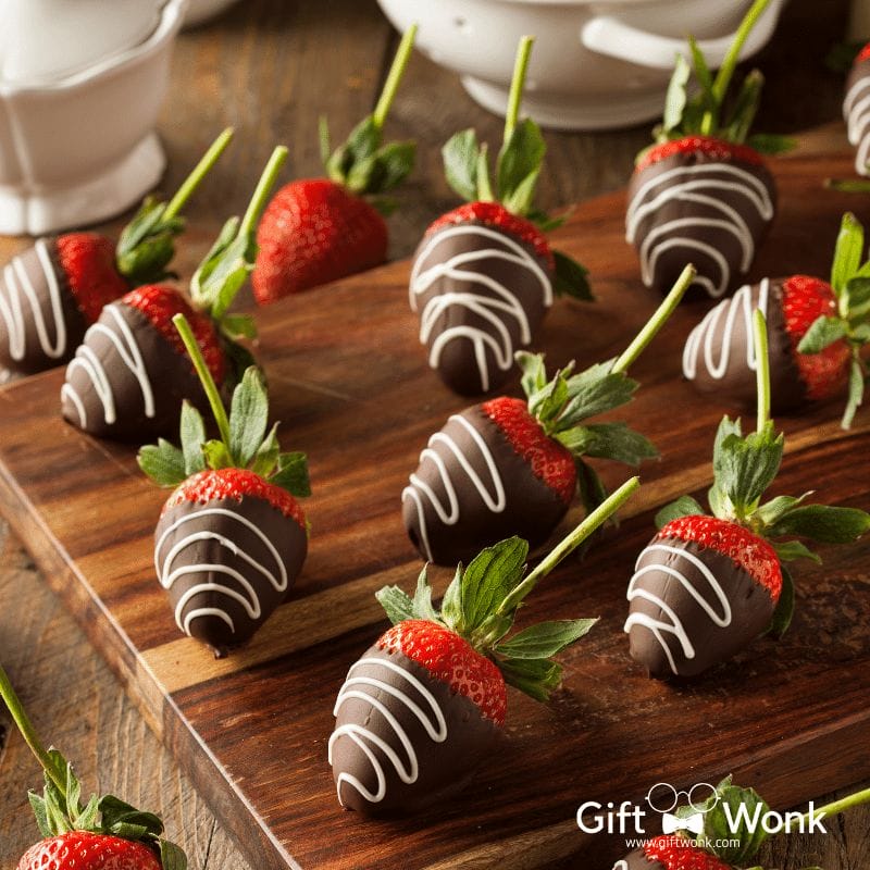 Valentine's Day Gifts That Will Surely Make An Impression - Chocolate-Covered Strawberries