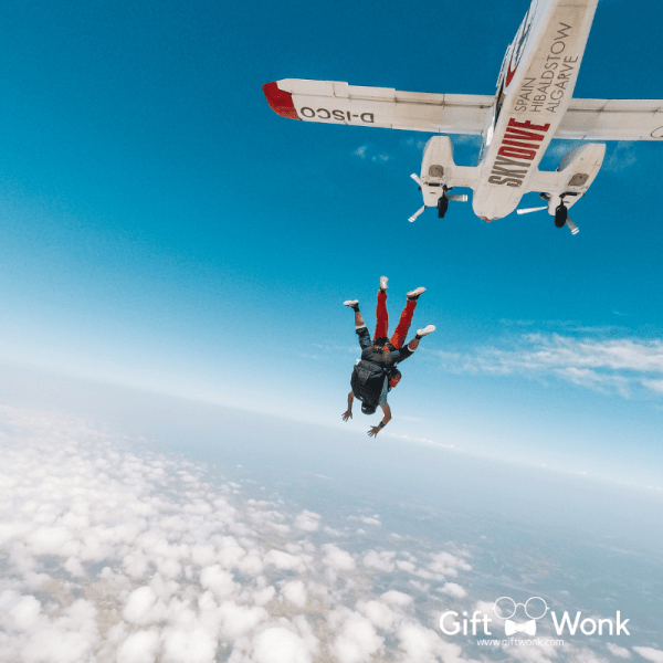 Valentine's Day Alternatives: Date Ideas You Need to Try - Go Skydiving or Something Equally Terrifying