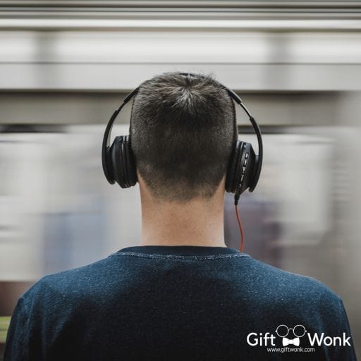 Choosing The Best Noise Cancelling Headphones 4