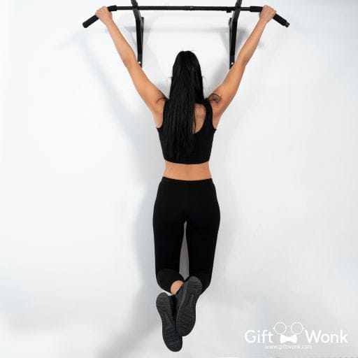 pull up bar Gym Equipment For Beginners