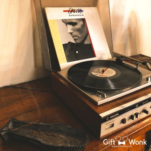 Best Record Players for Getting In on the Vinyl Trend 2