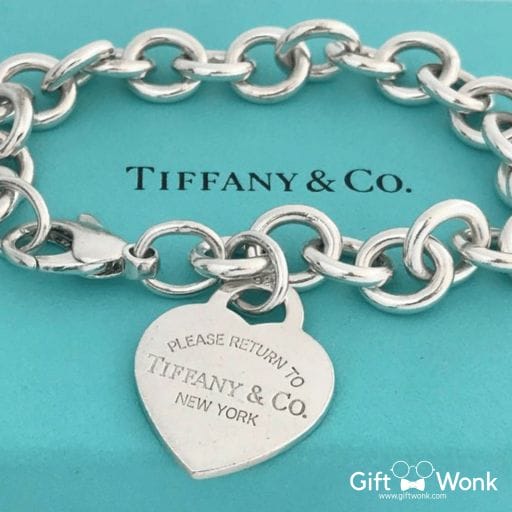 Best Keepsake Charm Bracelets: Everything You Need To Know 11